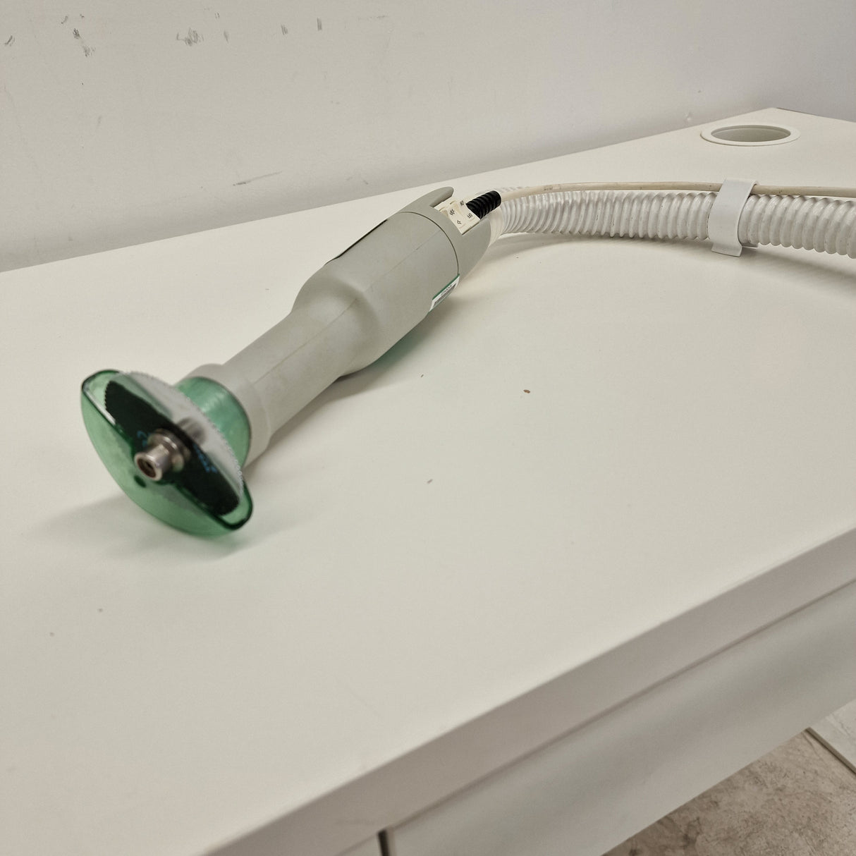 DeSoutter CC5A Cast Saw and Extraction System