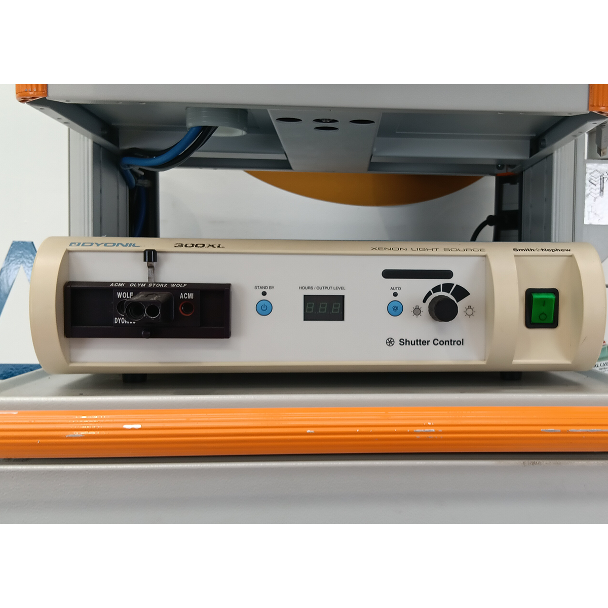 Smith & Nephew Light Source Dyonics 300XL