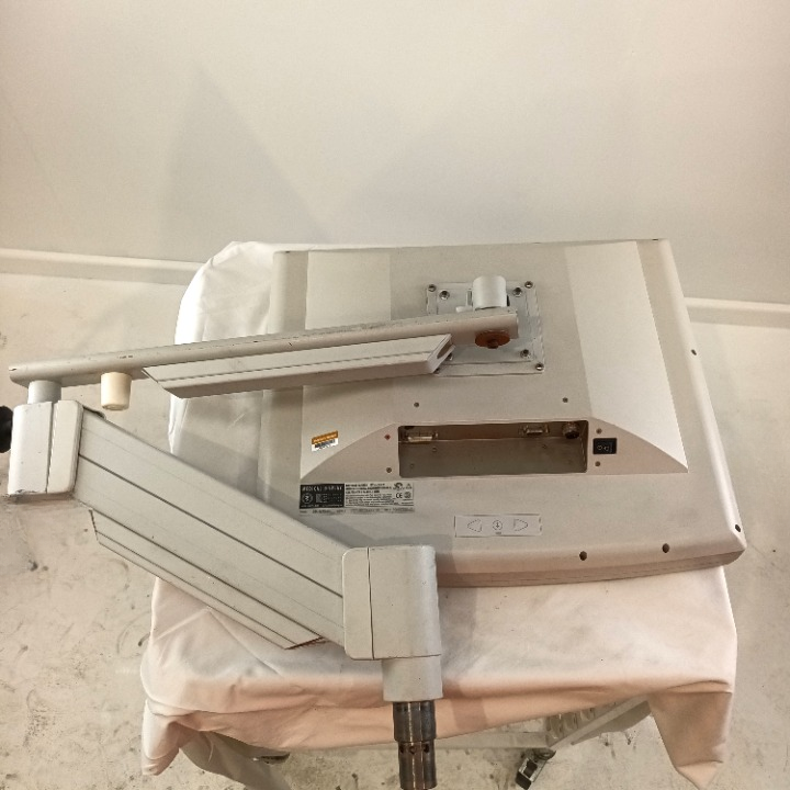 Smith and Nephew V3C-SX19-R230 Monitor