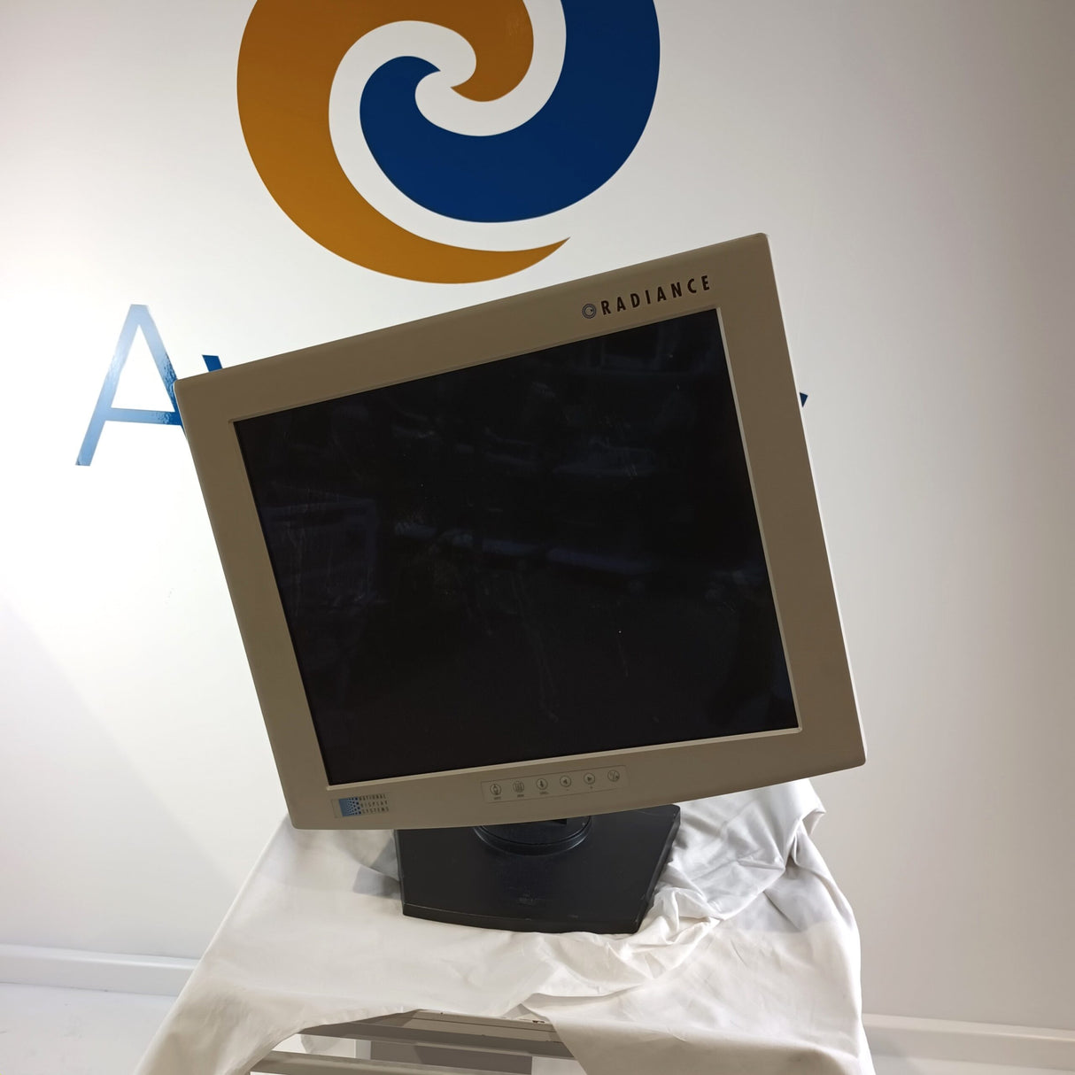 Radiance 19" SC-SX19-A1A11 Monitor